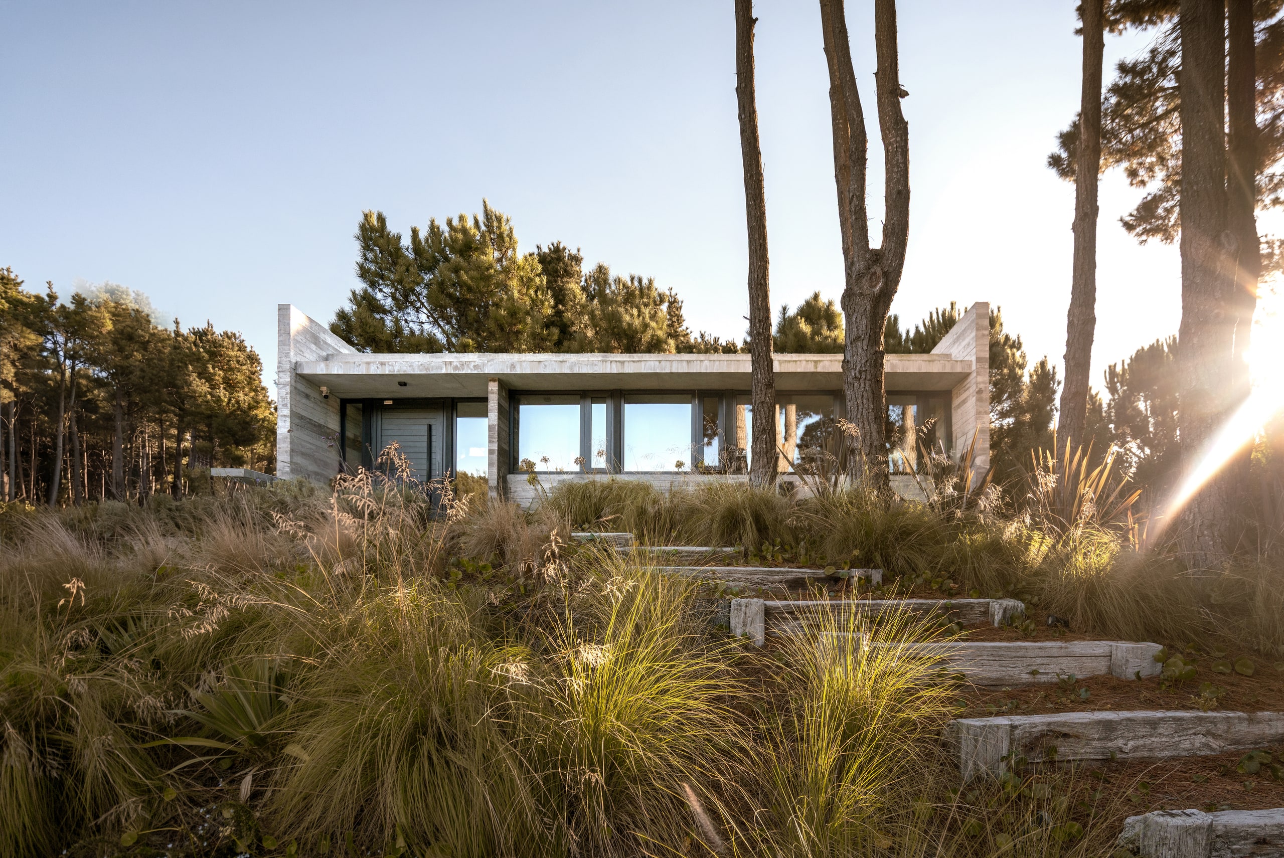Case E, architecture view
